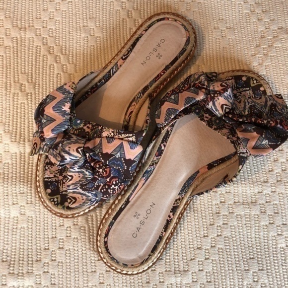 Caslon Darcie Morrocan Bow Fabric Slide Sandal 6.5 - Picture 3 of 13